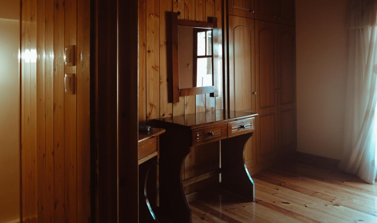 Ferienwohnung Mezonetes Helmos Ano Lousoi Exterior foto